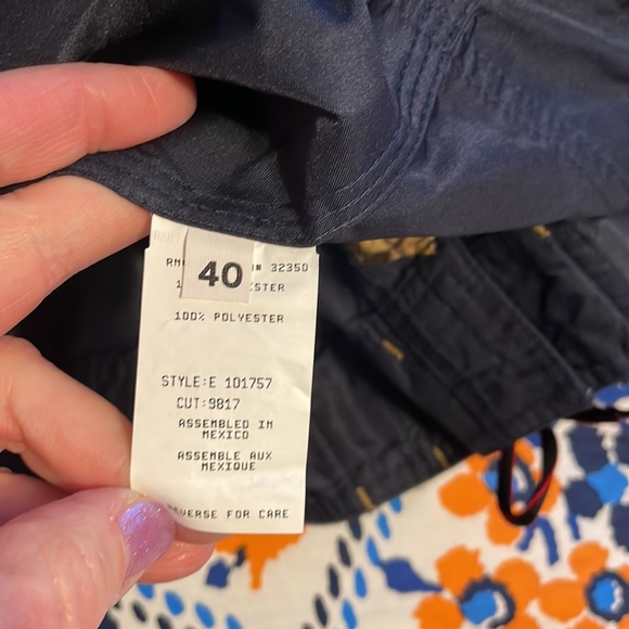 Floral Foil Tie Quiksilver Board Shorts, Size 40 - Picture 8 of 11